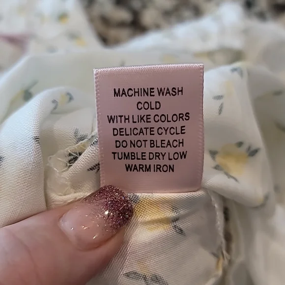 Dizzy Lizzy Floral Lined Shorts - Size L - Picture 7 of 8